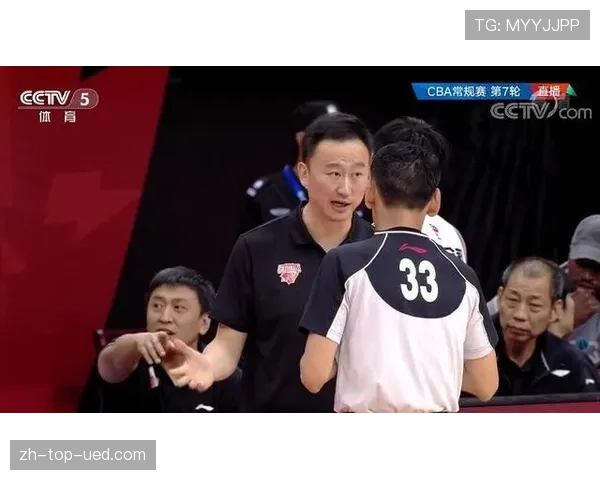 如何在比赛中正确理解和执行空中对抗判罚？